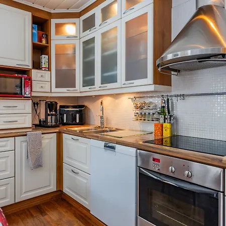 Coloria - Kotisi Rovaniemellae, Luonnollisesti Вилла *