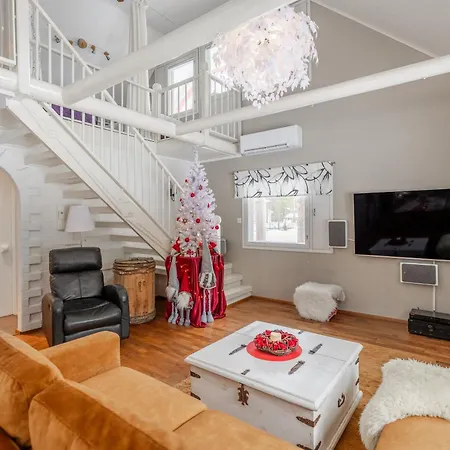 Вилла Coloria - Kotisi Rovaniemellae, Luonnollisesti Рованиеми